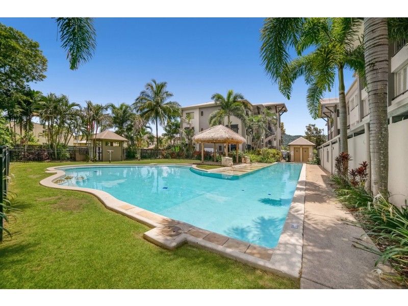 102/2-8 Centenary Close, Manoora QLD 4870