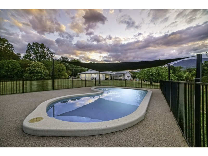 6-8 Vico Street, Gordonvale QLD 4865
