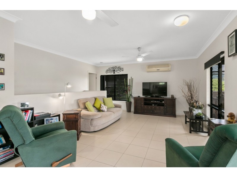 9 Pilosa Street, Redlynch QLD 4870