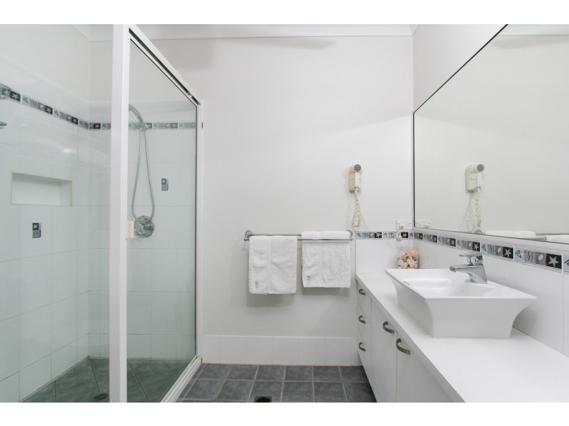 9 Pilosa Street, Redlynch QLD 4870