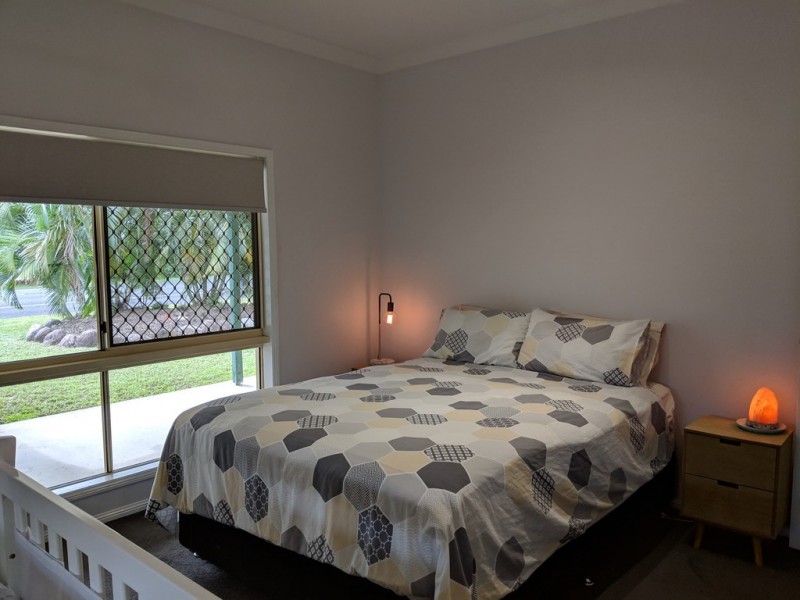 78 Wistaria Street, Holloways Beach QLD 4878