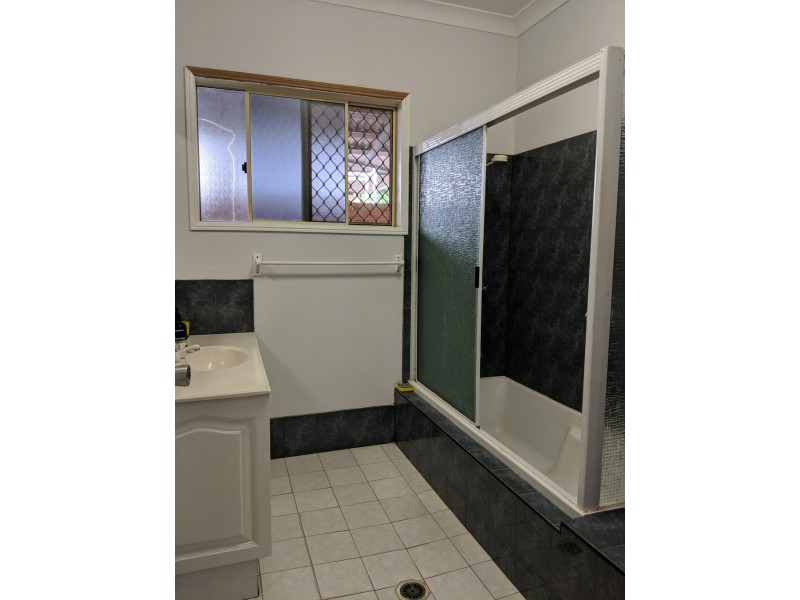 78 Wistaria Street, Holloways Beach QLD 4878