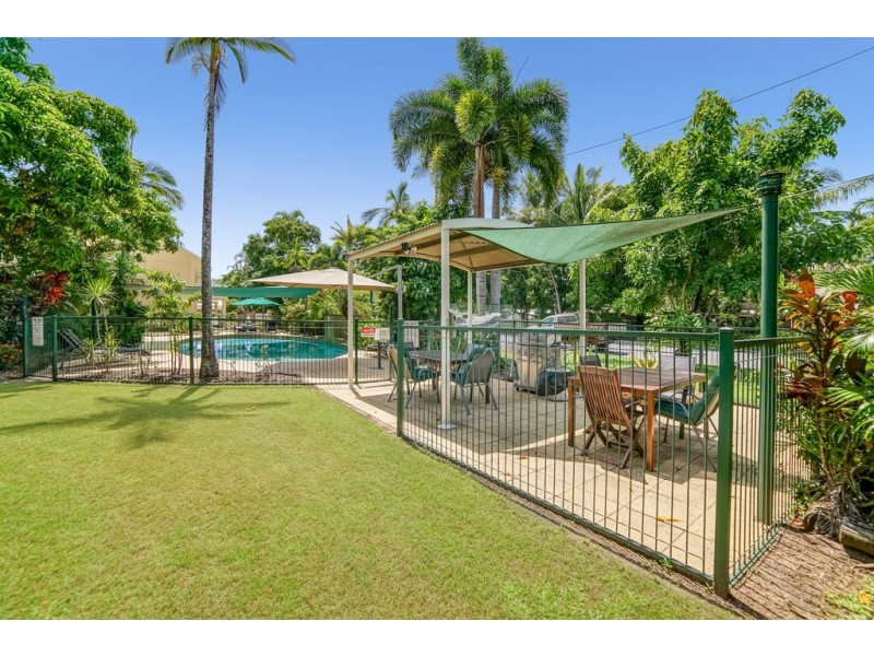 28/1-19 Poinciana Street, Holloways Beach QLD 4878