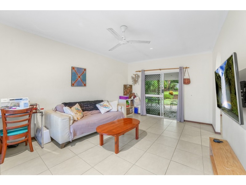 35 Caramar Crescent, Caravonica QLD 4878