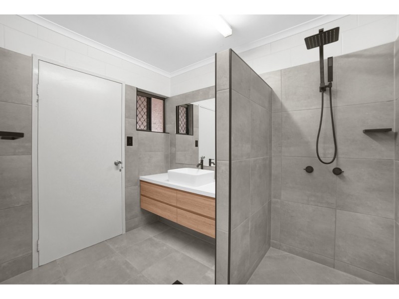 30 Pepperina Street, Mooroobool QLD 4870