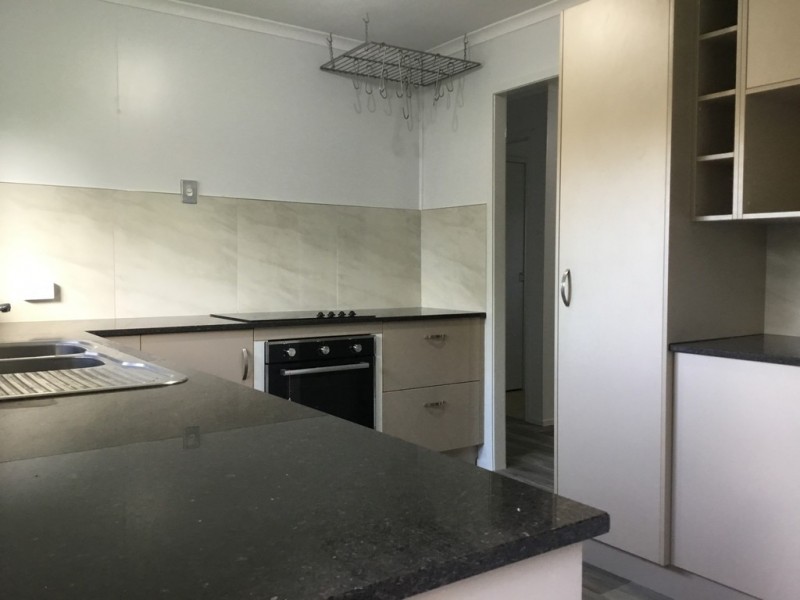 13 Durian Close, Manoora QLD 4870