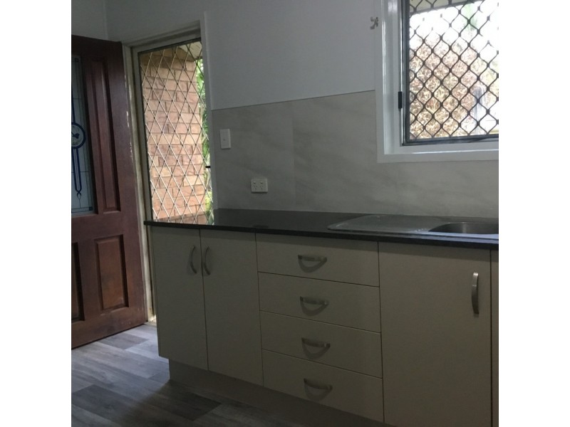 13 Durian Close, Manoora QLD 4870