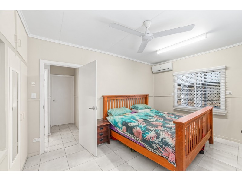 253 Little Spence Street, Bungalow QLD 4870