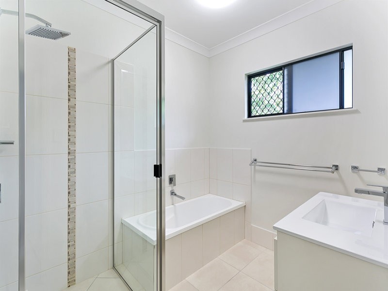 3 Tati Close, Bentley Park QLD 4869