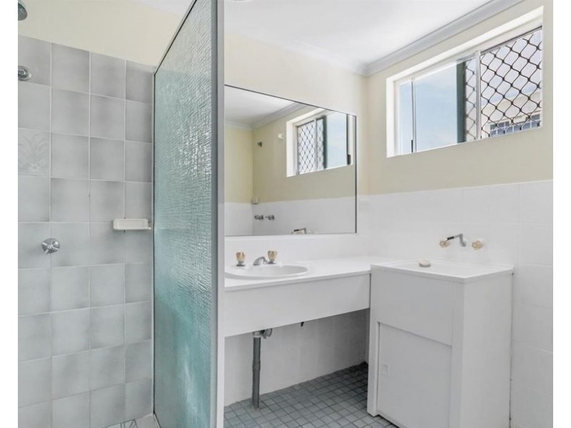 8/87-91 Earl Street, Westcourt QLD 4870