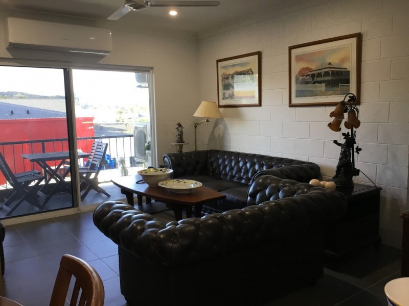 8/52 Pease Street, Manoora QLD 4870