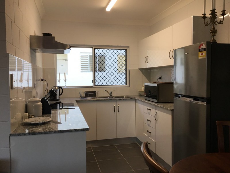 8/52 Pease Street, Manoora QLD 4870
