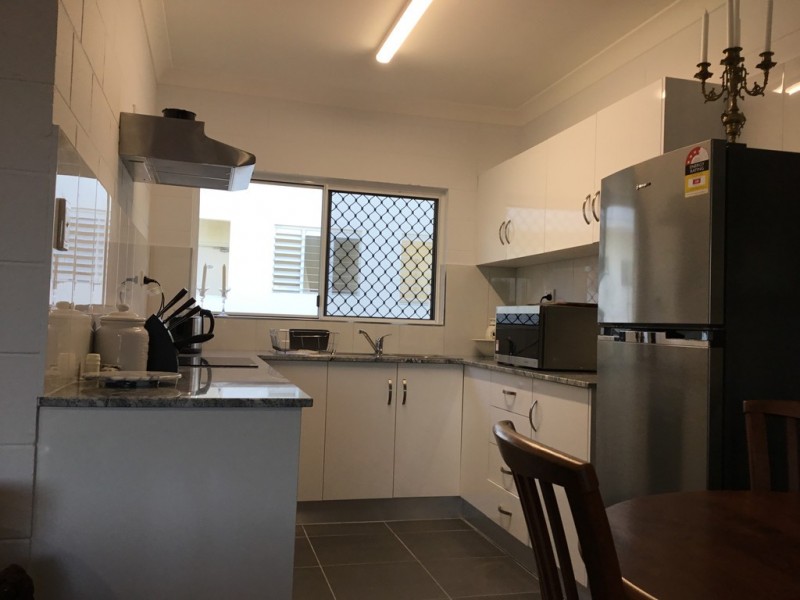 8/52 Pease Street, Manoora QLD 4870