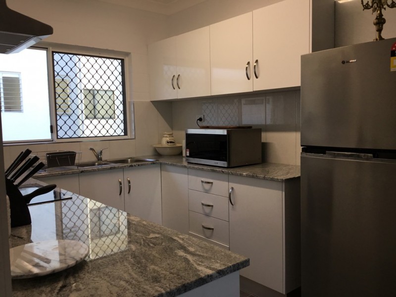 8/52 Pease Street, Manoora QLD 4870