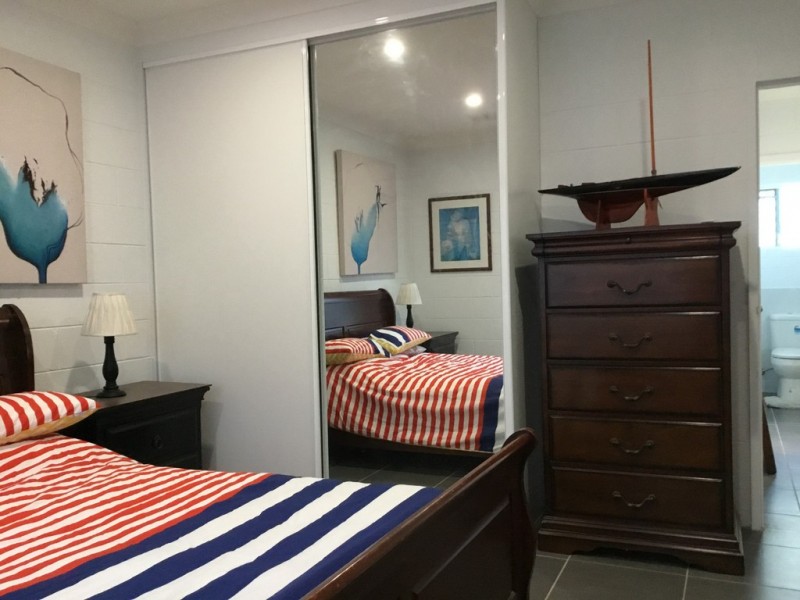 8/52 Pease Street, Manoora QLD 4870