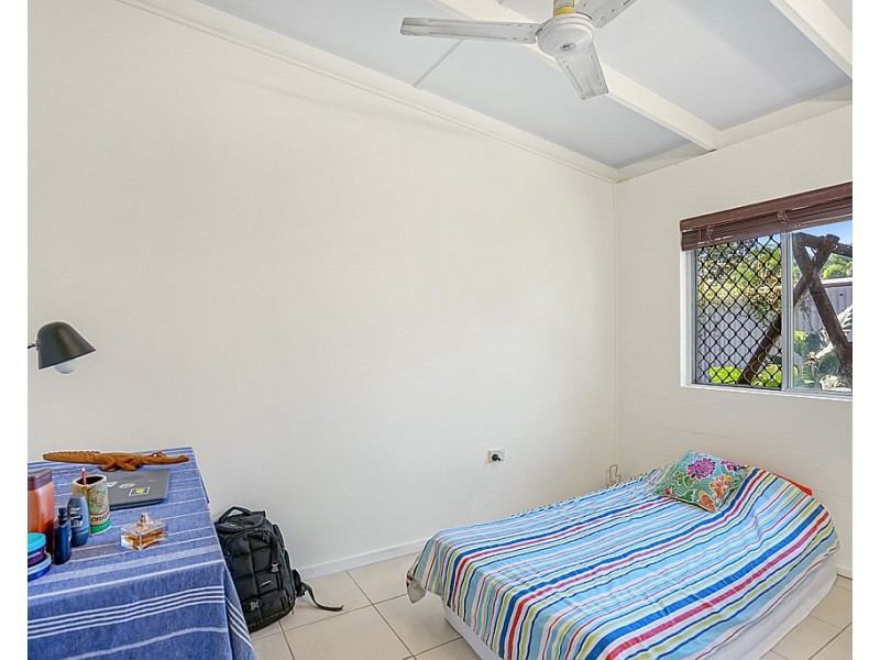 36 Yurongi Street, Caravonica QLD 4878