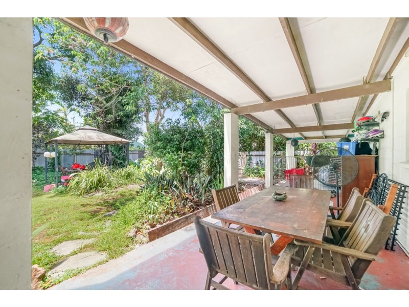 36 Yurongi Street, Caravonica QLD 4878