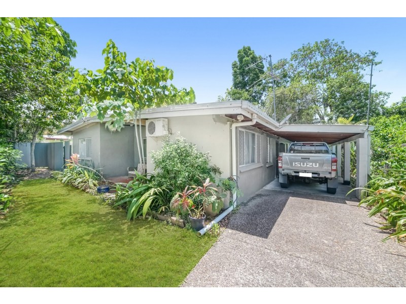 36 Yurongi Street, Caravonica QLD 4878