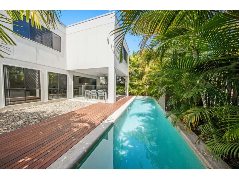 7 Lago Crescent, Mount Sheridan QLD 4868