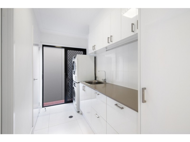 7 Lago Crescent, Mount Sheridan QLD 4868