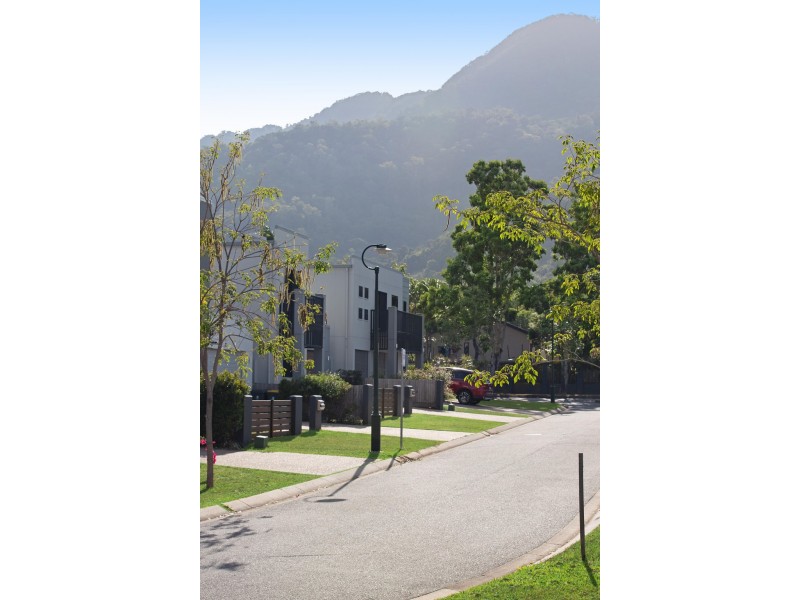 7 Lago Crescent, Mount Sheridan QLD 4868