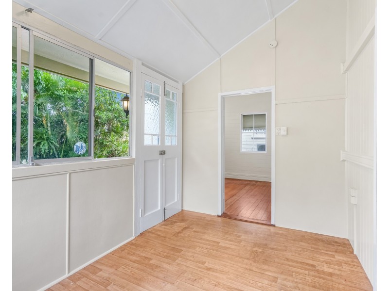 127 Martyn Street, Parramatta Park QLD 4870