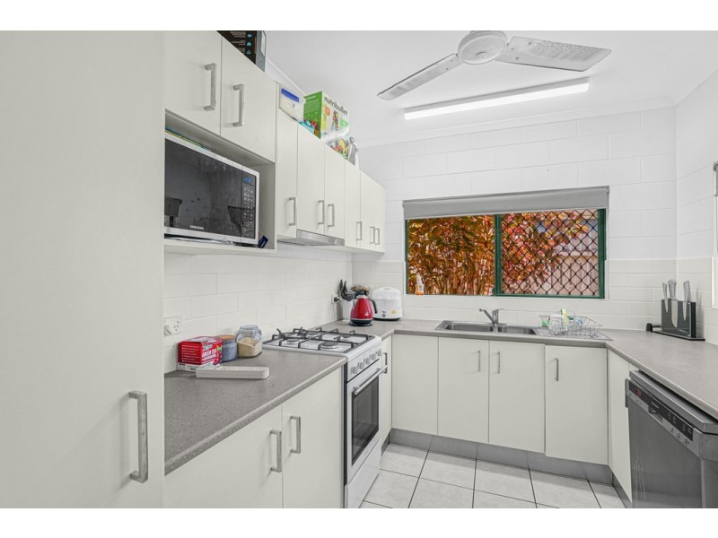 2 Banyan Close, Mount Sheridan QLD 4868