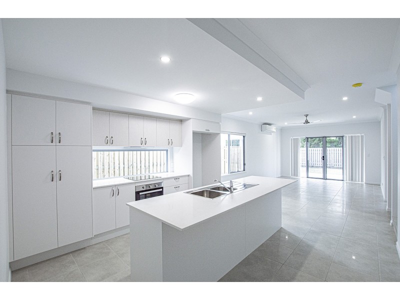 48 Edge Court, Manoora QLD 4870