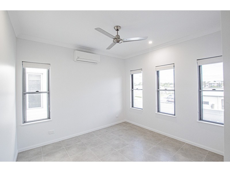 48 Edge Court, Manoora QLD 4870