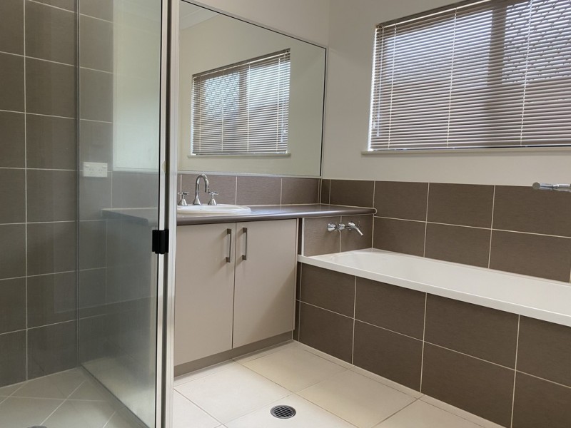 7 Botany Avenue, Redlynch QLD 4870