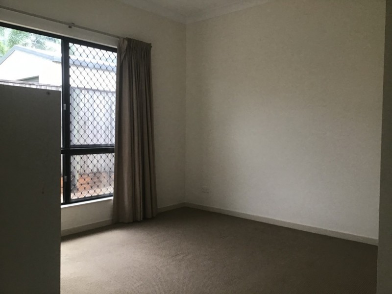 7 Botany Avenue, Redlynch QLD 4870