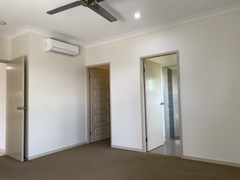 7 Botany Avenue, Redlynch QLD 4870