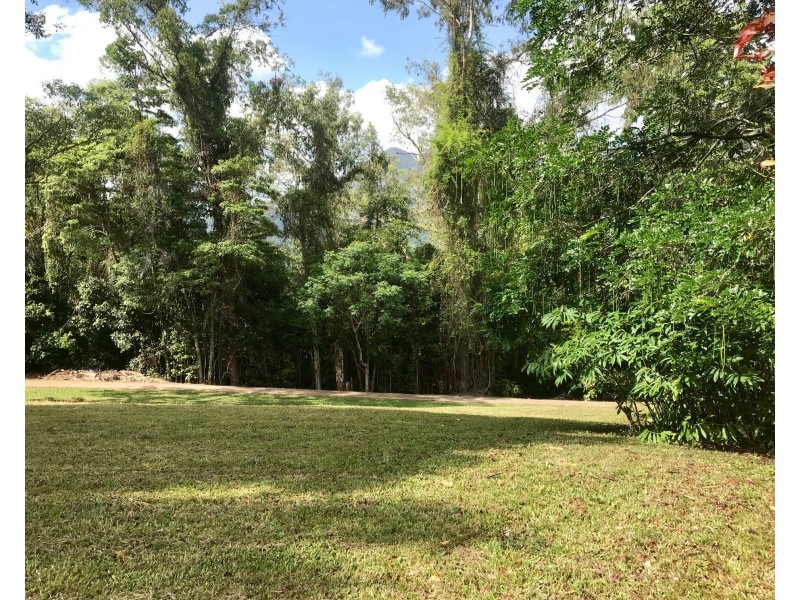 11 Powell Place, Bentley Park QLD 4869