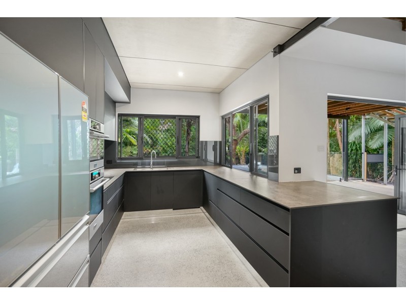 12 Dalziel Street, Stratford QLD 4870