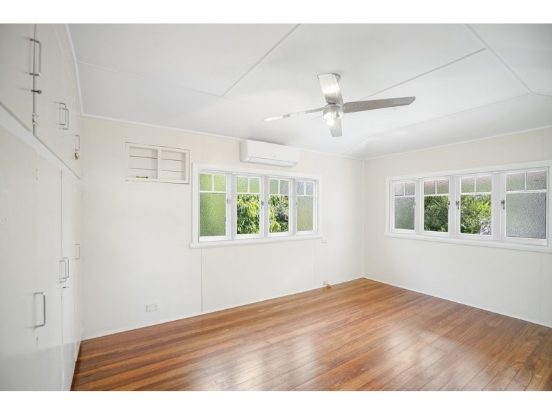 12 Dalziel Street, Stratford QLD 4870