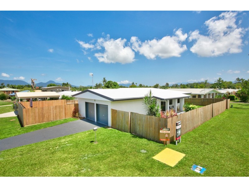 33 Lime Street, Mooroobool QLD 4870