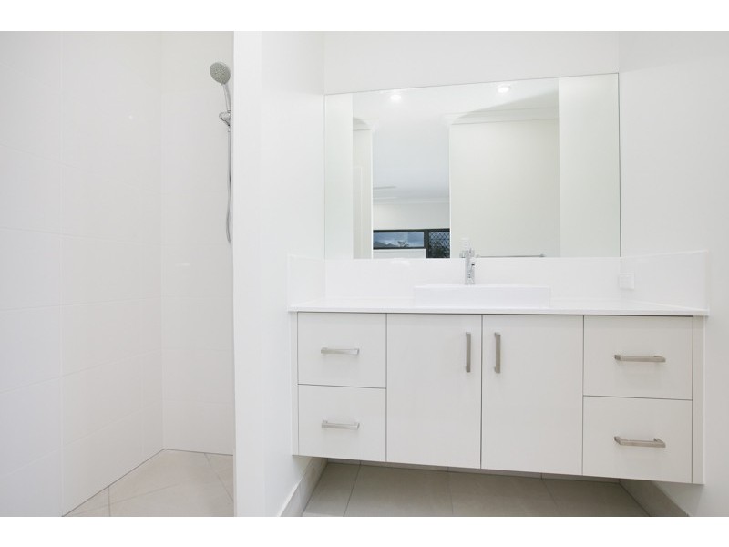 3 Elderberry Avenue, Bentley Park QLD 4869