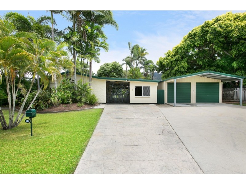 39 Dunbar Street, Mooroobool QLD 4870
