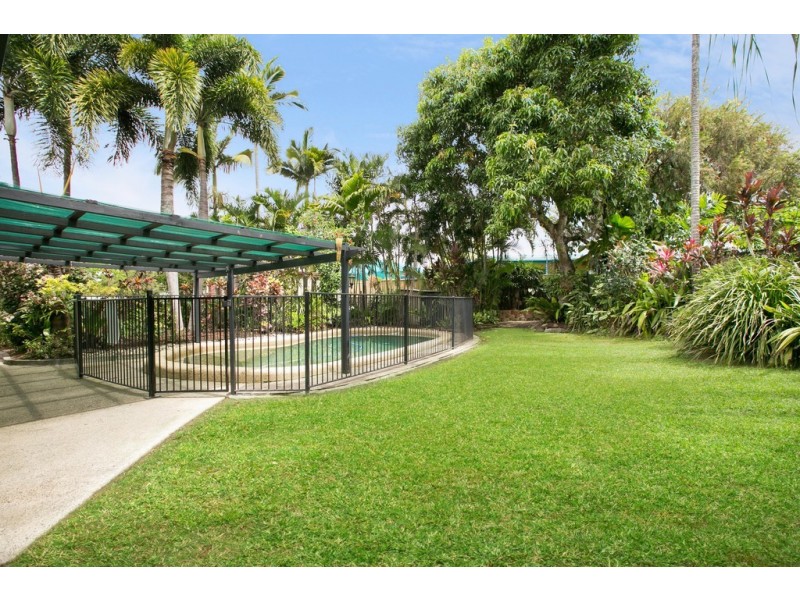39 Dunbar Street, Mooroobool QLD 4870