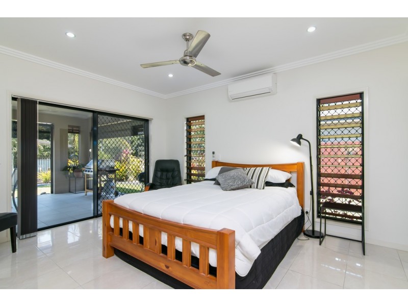 11 Shelbourne Street, Bentley Park QLD 4869