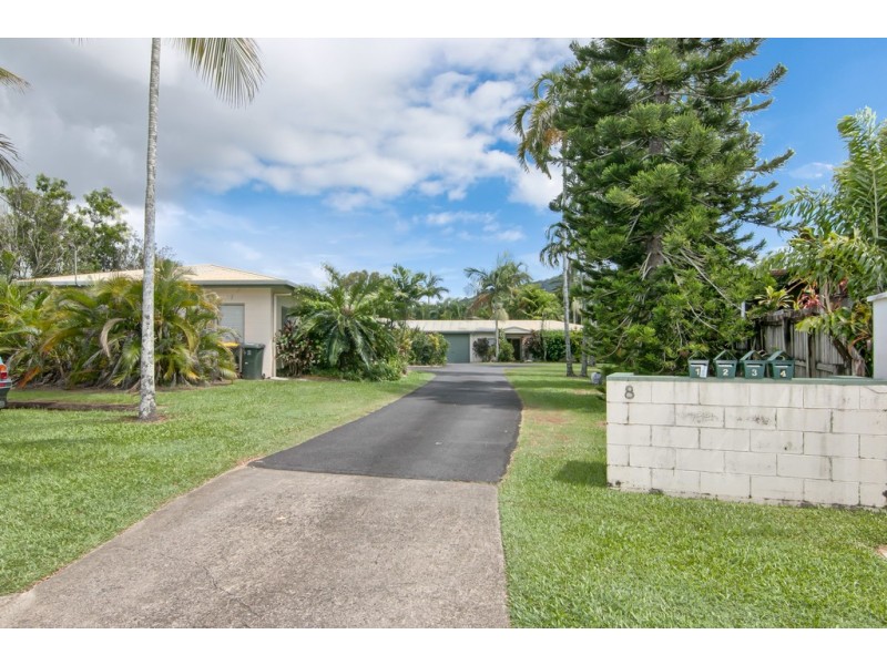 3/8 Brooks Street, Whitfield QLD 4870