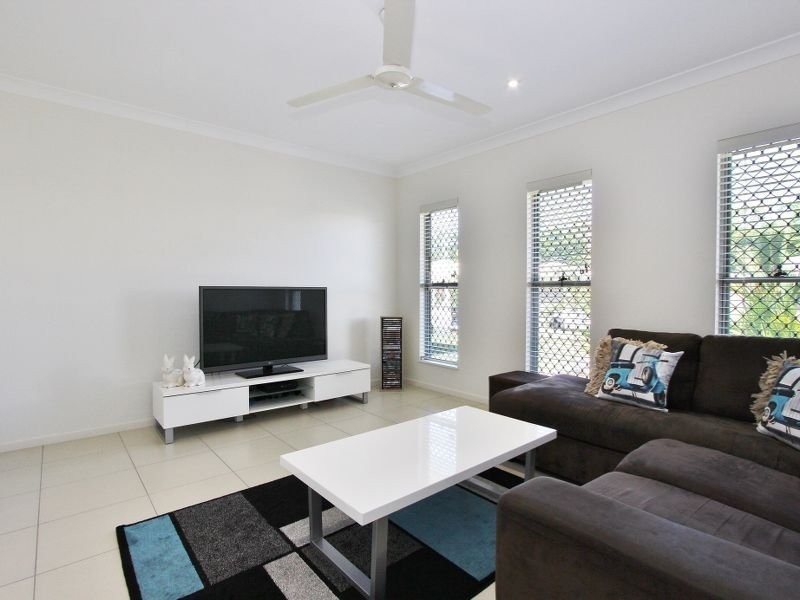 40 Hockey Avenue, Smithfield QLD 4878