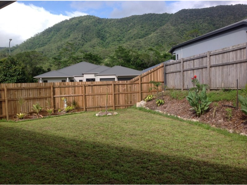 42 Ainscow Drive, Bentley Park QLD 4869
