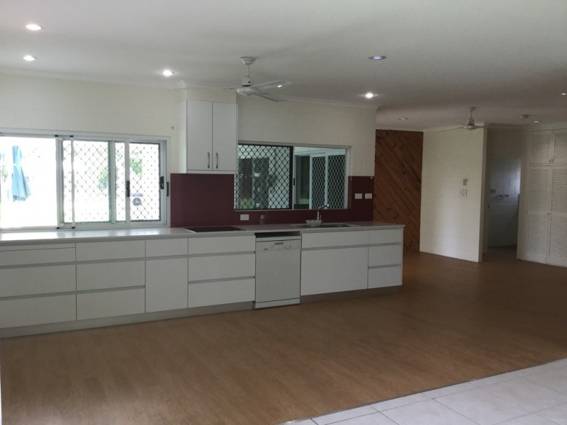 401 Varley Street, Yorkeys Knob QLD 4878