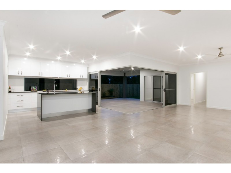 8 Elderberry Avenue, Bentley Park QLD 4869