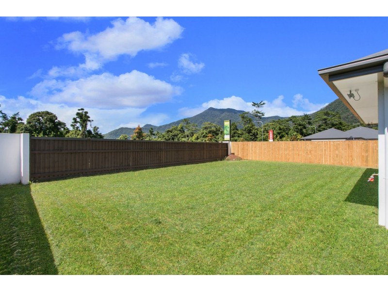 8 Elderberry Avenue, Bentley Park QLD 4869