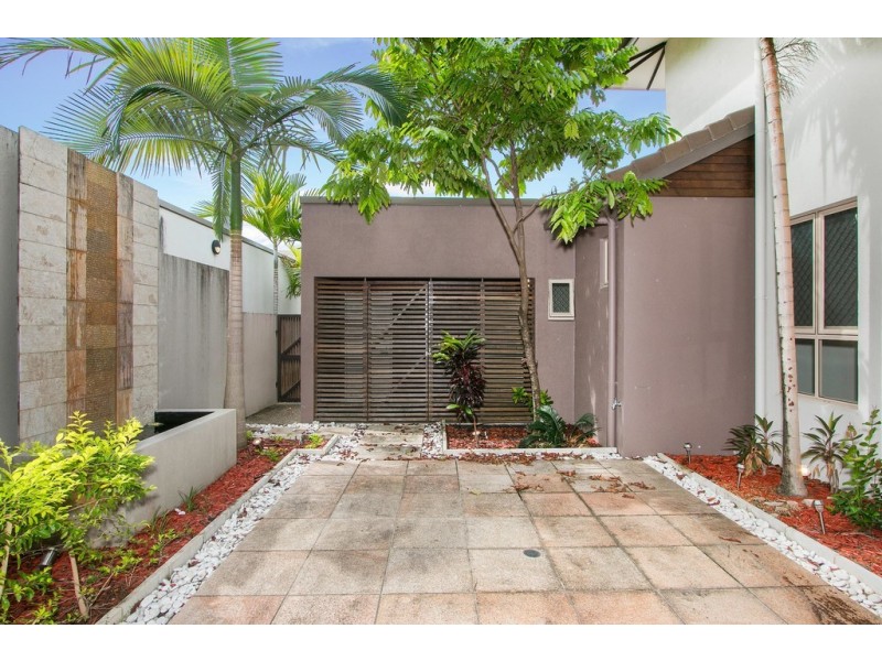 1001/12-21 Gregory Street, Westcourt QLD 4870