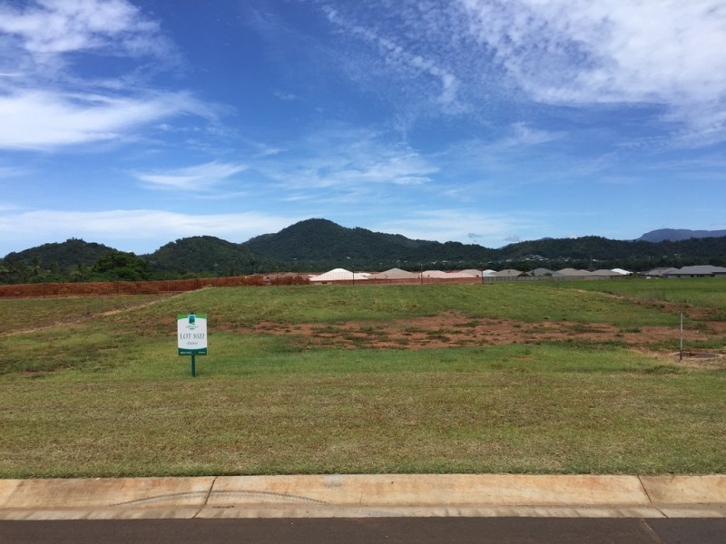 4 Cleveland Court, Redlynch QLD 4870