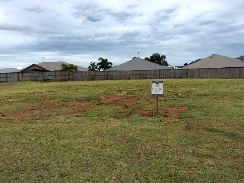 4 Cleveland Court, Redlynch QLD 4870