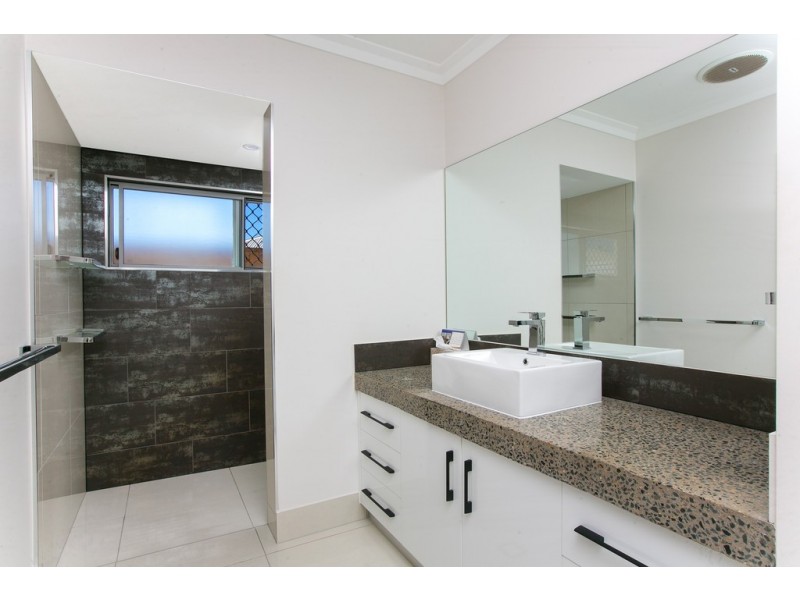 7 Elderberry Avenue, Bentley Park QLD 4869